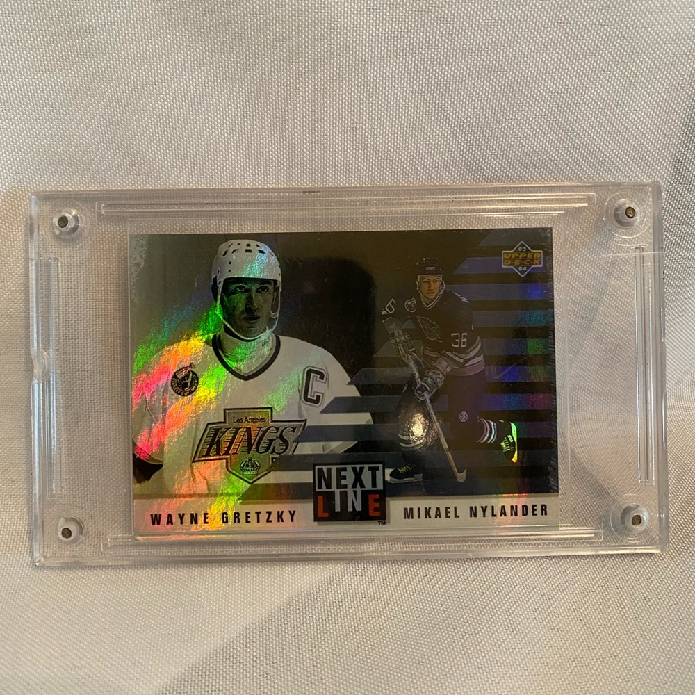 1993-1994 Upper Deck Wayne Gretzky & Mikael Nylander Next In Line Card w/ case